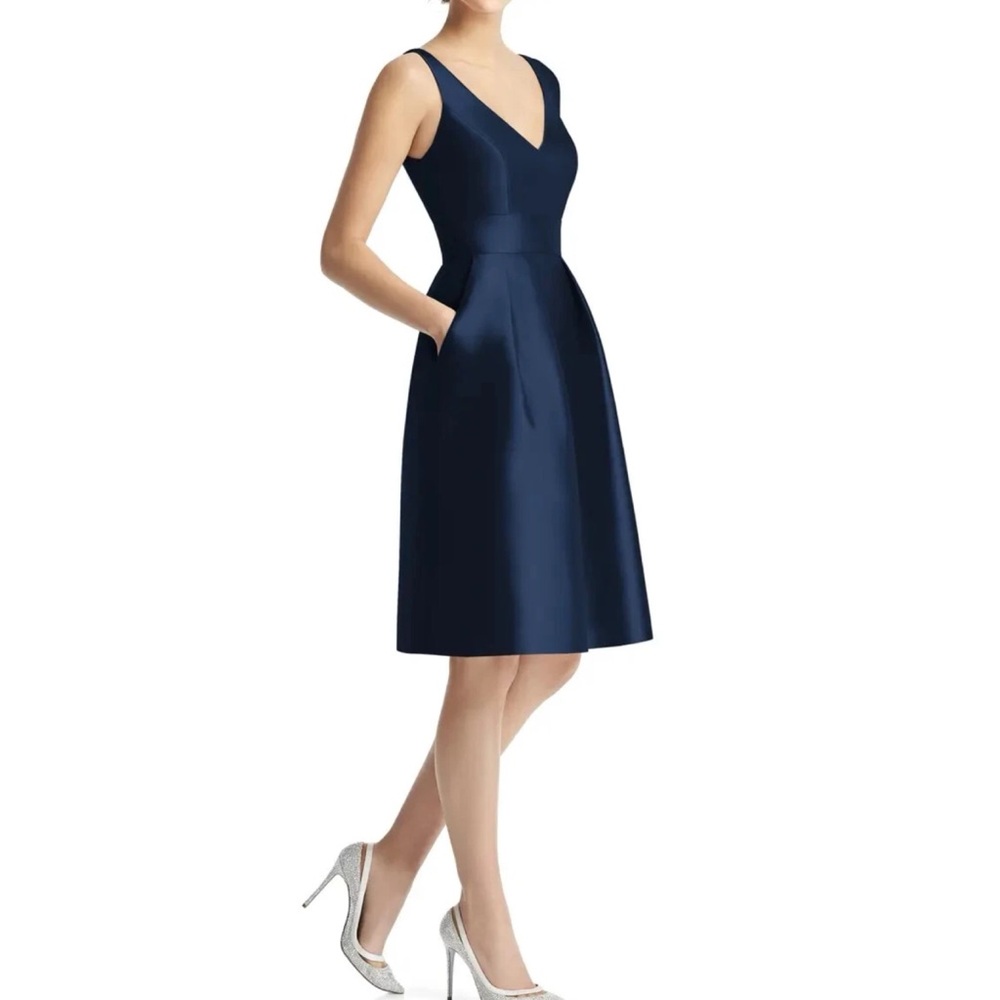 ❤️ NWT! Alfred Sung Navy Plunge Neck Taffeta Satin Cocktail Dress - Picture 10 of 10